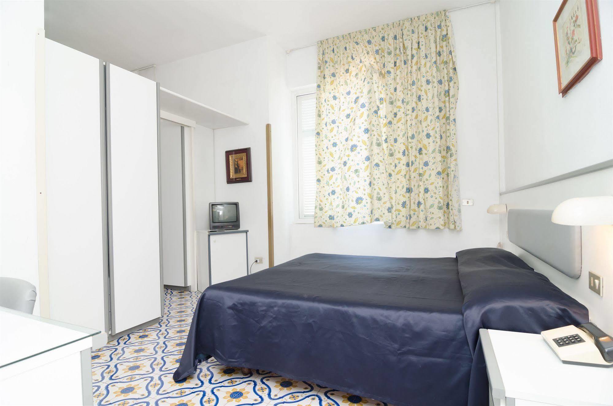איסקיה Hotel Flora Wellness & Beauty מראה חיצוני תמונה