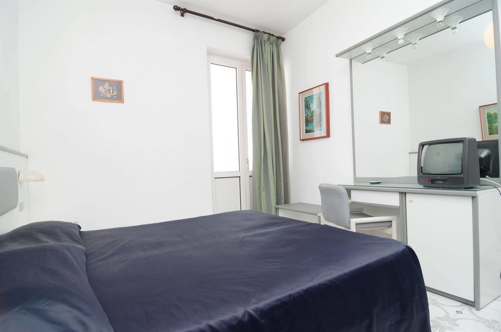 איסקיה Hotel Flora Wellness & Beauty מראה חיצוני תמונה